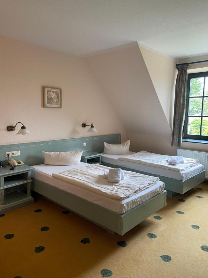 Mueritz Landhotel Gruener Baum Gotthun Bagian luar foto